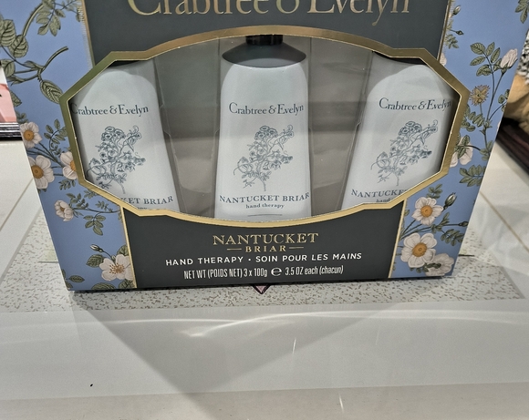 Crabtree & Evelyn Nantucket briar set - Picture 1 of 2
